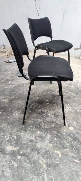 chairs jast like brand new 3