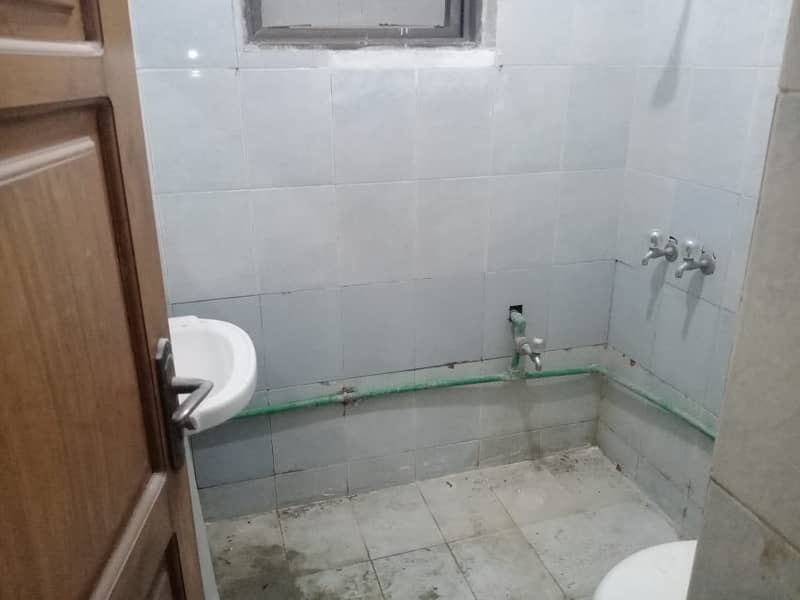 Flat available for rent in G-15 Islamabad 10