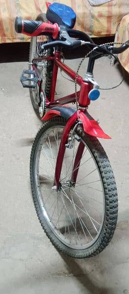 very little used cycle available for sale in very good condition 4
