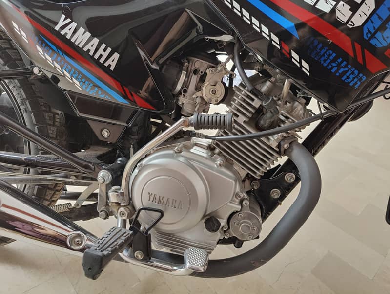 Yamaha YBR 125G 2023 3