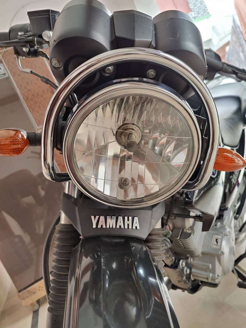 Yamaha YBR 125G 2023 4