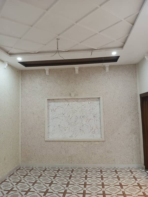Akbar colony near satellite town New brand Spanish 5 marly triple story house for sale 19