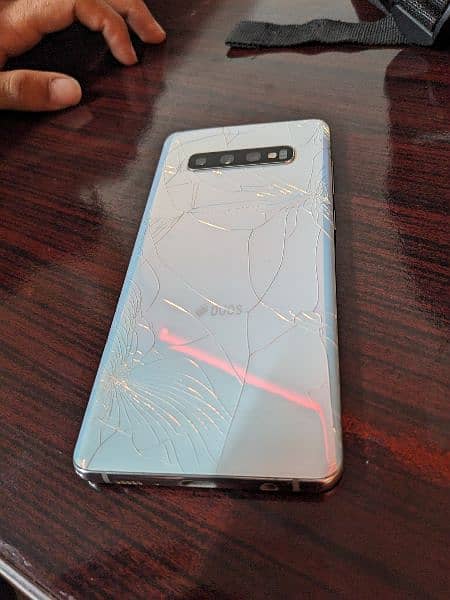 Samsung S10+ 5g, Panel and back damaged, rest is working perfectly 8