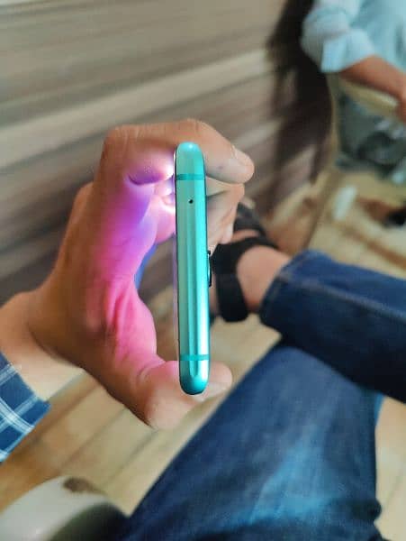 OnePlus 8 pro pannal damaged 2