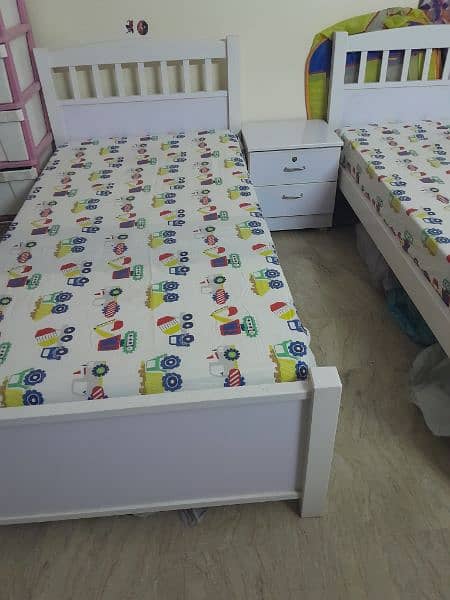 3 single wooden white deco paint bed with new mattress 2
