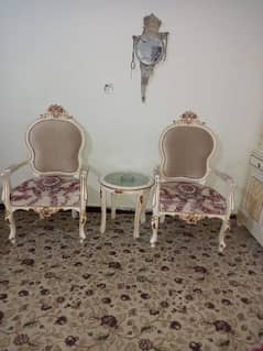 hardly used chairs and dewan with table