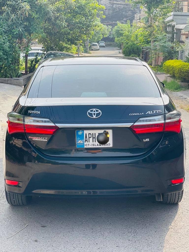 Toyota Corolla Altis Automatic 1.6 2019 4