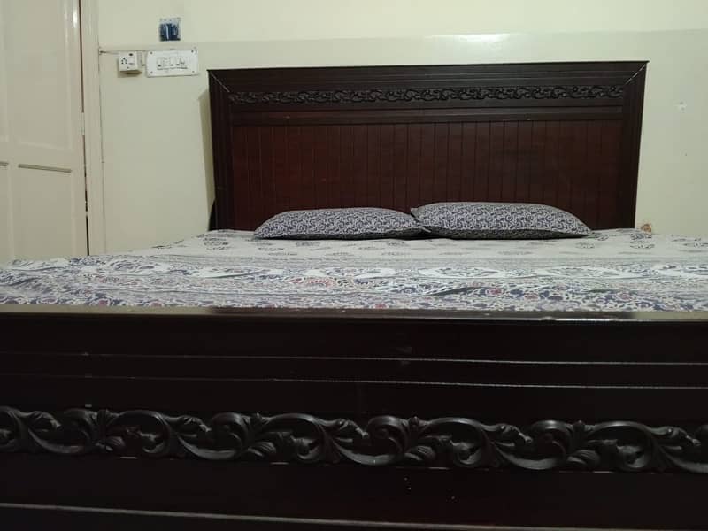 wooden bed  for sale 3