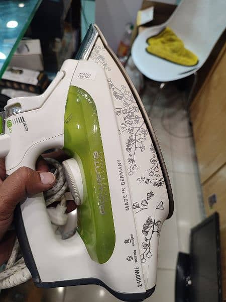 imported Steam iron 7