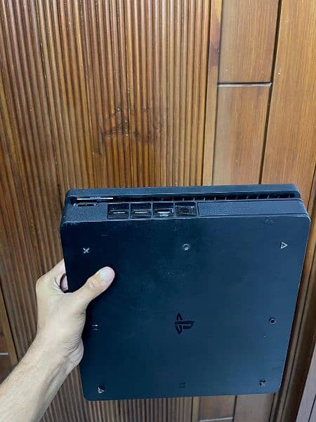 VERY GOOD CONDITION PS4 FOR SALE IN REASONABLE PRICE 2