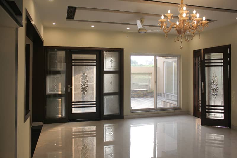 A Wait Your Dream Home 1 Kanal Elegant Design House For Sale In Wapda Town Ph-1 Lahore 4