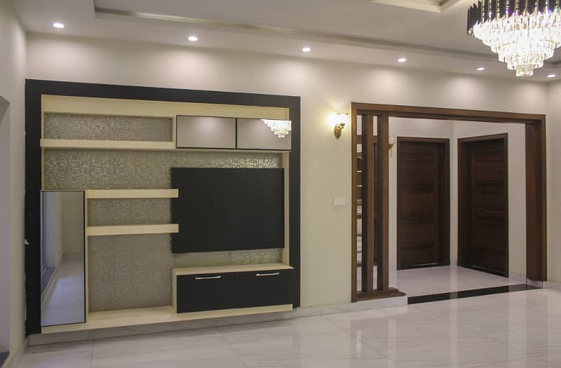 A Wait Your Dream Home 1 Kanal Elegant Design House For Sale In Wapda Town Ph-1 Lahore 28