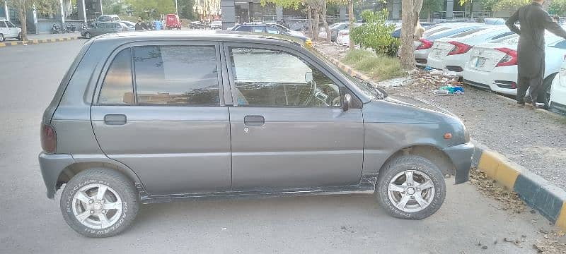 Daihatsu Cuore 2005 4