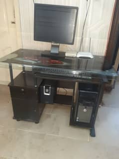 computer with table 0