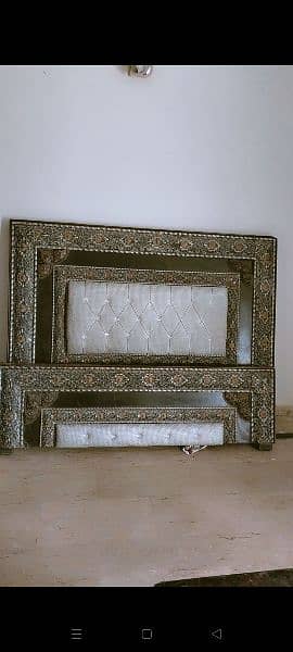 good condition bed 1