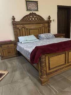 King Size Bed Set + Dressing Table