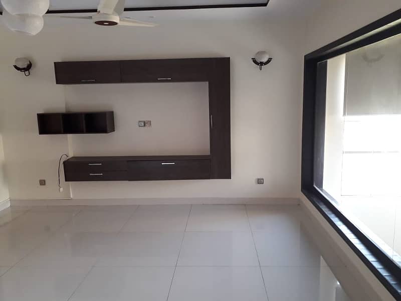 Phase 6-C Kanal Full House Rent With 5 Bed Rooms 3
