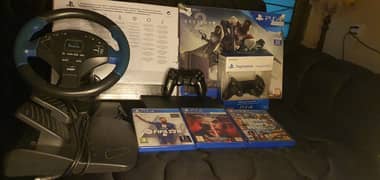 Ps4 slim 500 Gb With 2 original Controllers and 3 games