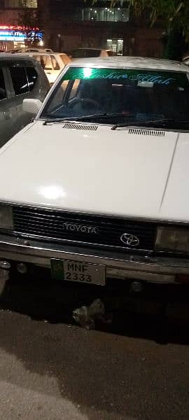 Toyota 86 1982 3