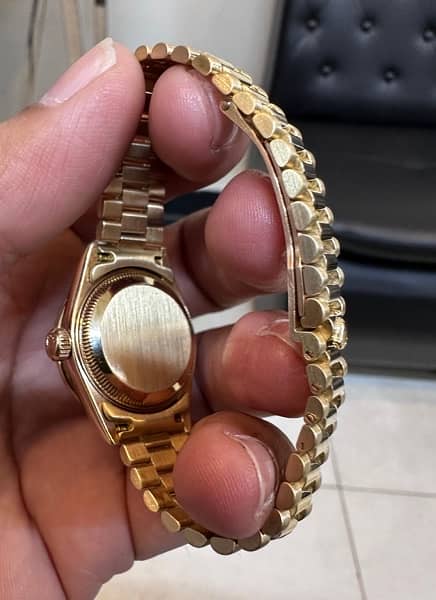 Ladies Rolex 18k solid gold Diamond Dial Diamond Bezel all original 2