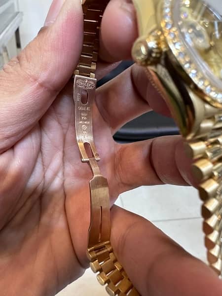 Ladies Rolex 18k solid gold Diamond Dial Diamond Bezel all original 4