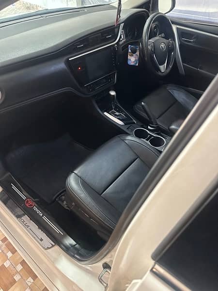 Toyota Altis Grande 2022 (black interior) 8