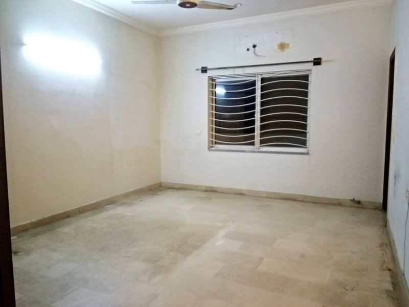 upper portion available for rent in E-11 2