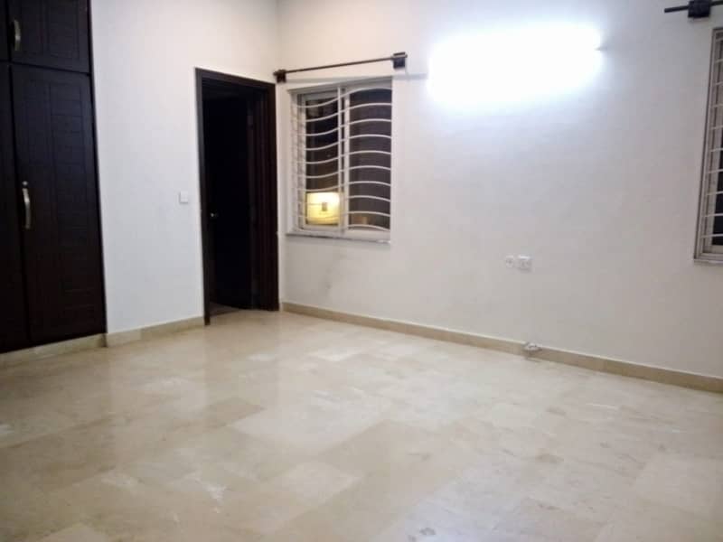 upper portion available for rent in E-11 11