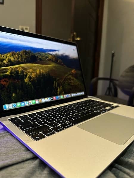 MacBook Air M1 2020 | 13 Inches | 8/256GB 3
