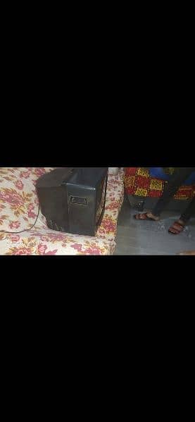 Sony old television available in best condition 10/10 1