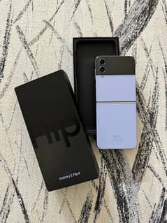 Samsung Z Flip 4 Complete Box