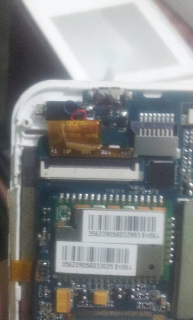 Ampe A83 Tablet 4