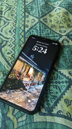 iphone XR 64gb