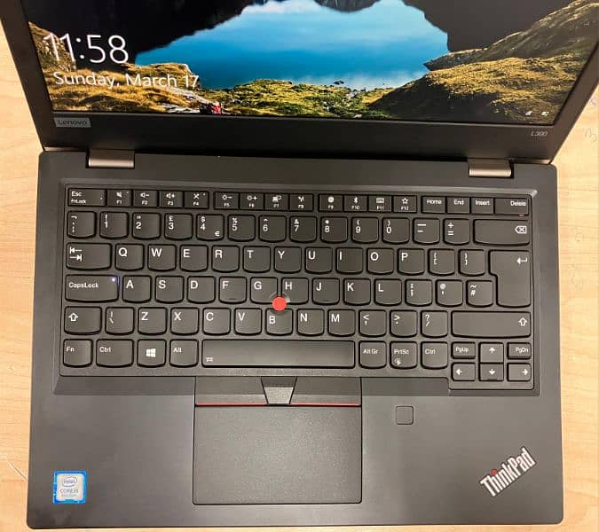 Lenovo Thinkpad X390 i5 8th 16 GB Ram 256 Ssd Touch Laptop 1