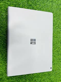 10/10 Microsoft surface book 2 for Sale
