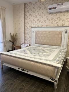 Complete Bed set by Gourmet