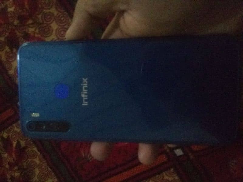 Infinix s5 4gb/64gb memory with charger and box 1