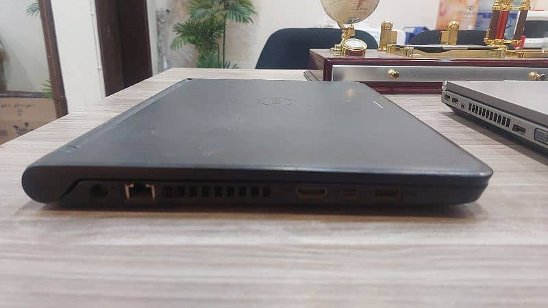 Dell Core i5 4th latitude 3340 - SSD 128GB - 8GB RAM - 35000 only - 4