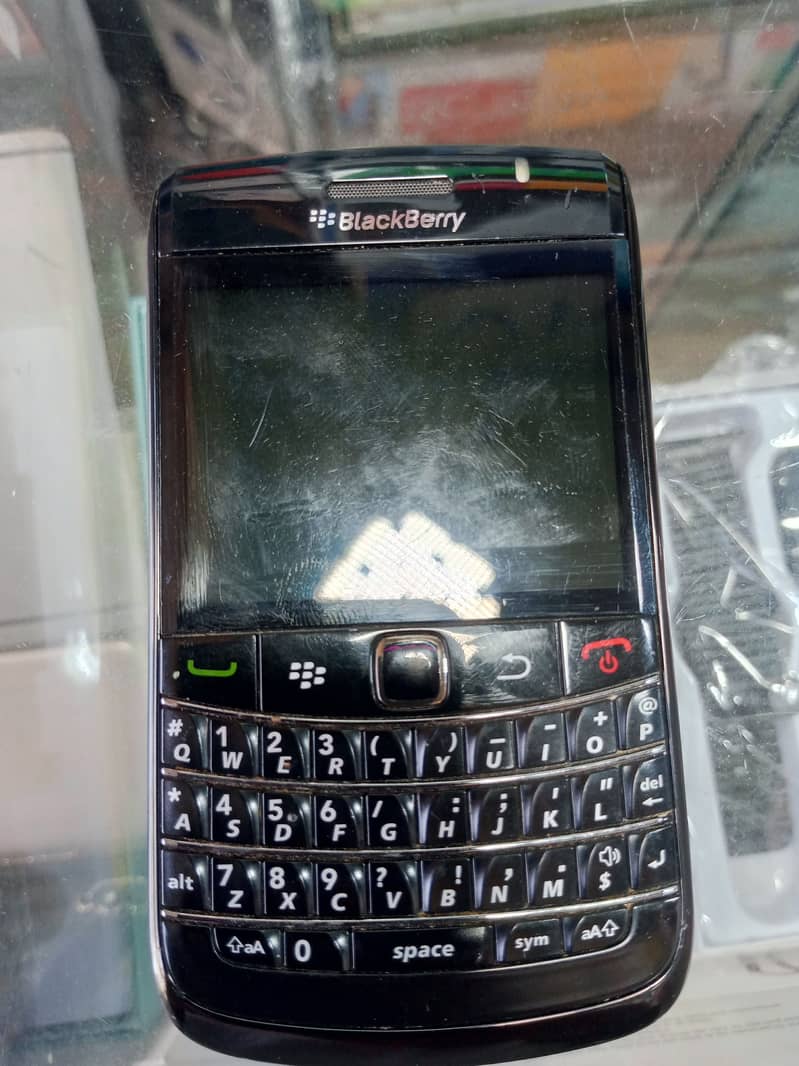Used blackberry phone black colour 6