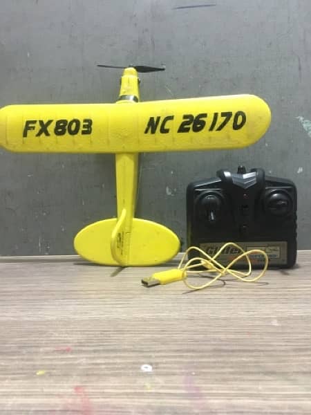 Rc plane rechargable piper j3 cub in yellow colour for sale 9