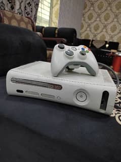 Xbox 360 with one controller
