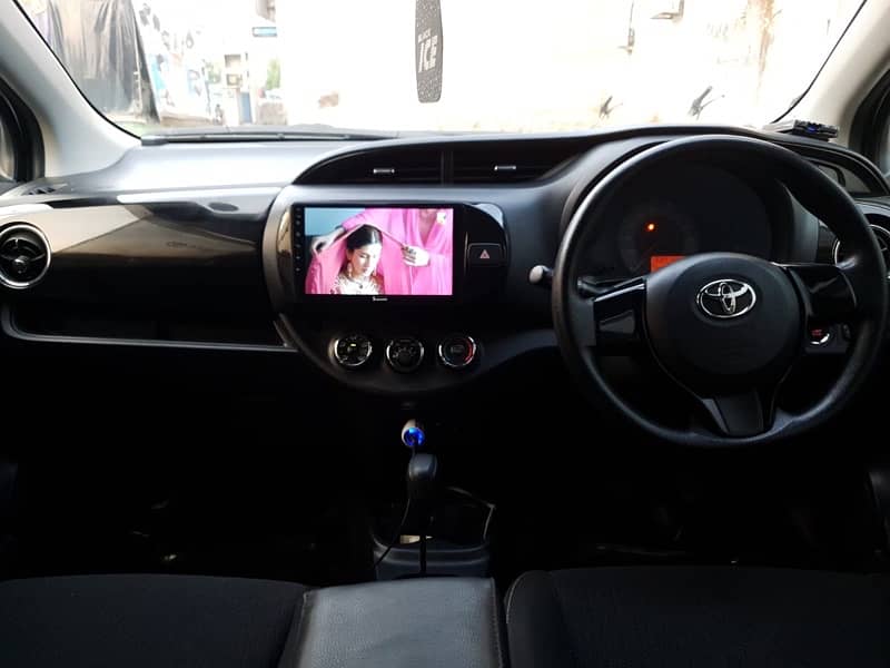 Toyota Vitz 2018 8