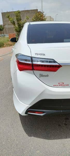 Toyota Corolla Altis Grande 2022 white 2