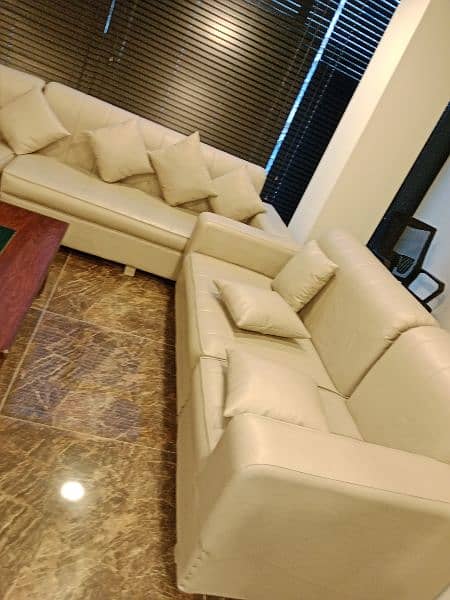good condition pure Leather 10 setar sofa set 2 table 5