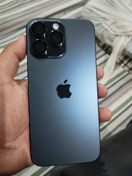 IPHONE 15 PRO MAX BLUE TITANIUM NON PTA , NON ACTIVE 3