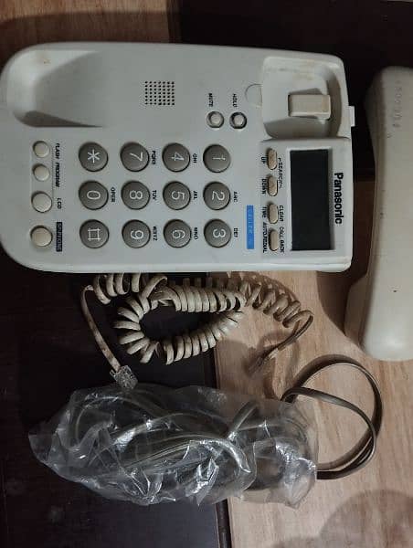 Panasonic Telephone for home 4
