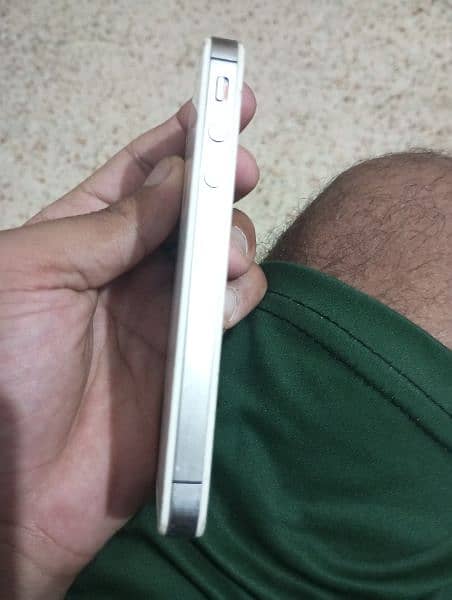 iPhone 4 ha condition ok ha non pta ha 6