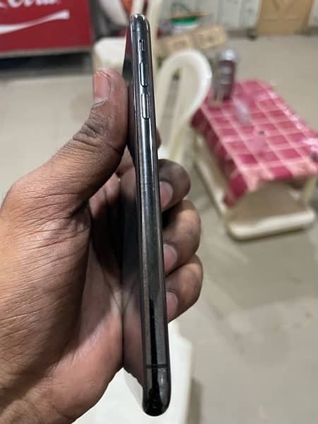 iphone x 64gb pta approved black colour 83 btry health 2