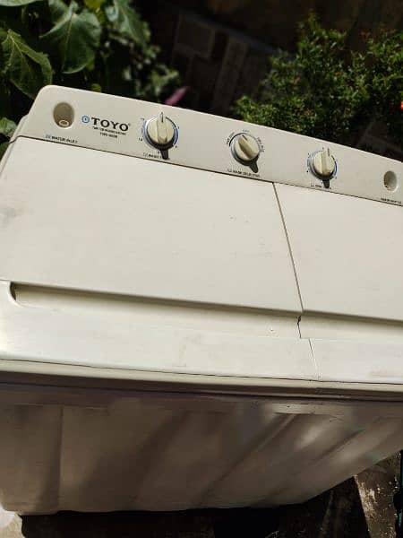 Toyo washing & Dryer Machine 5