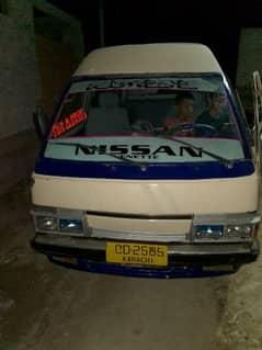 Nissan venut